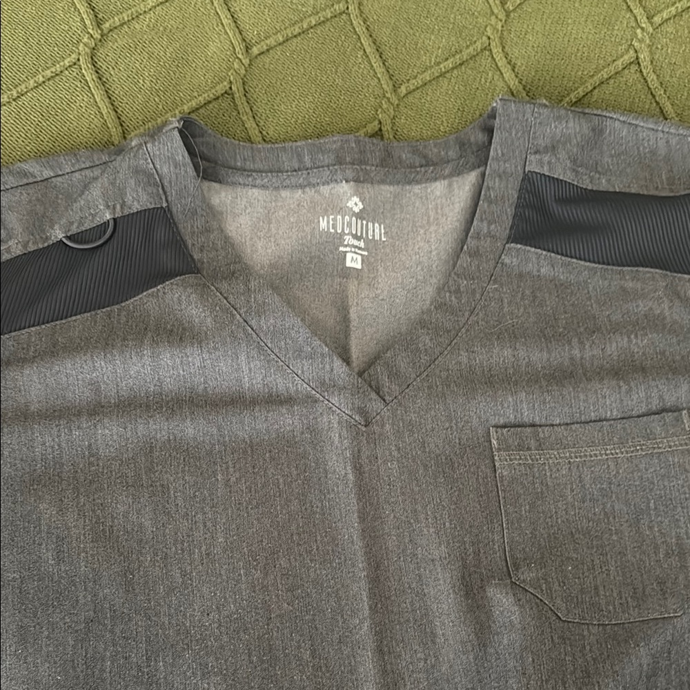 Med Couture Charcoal V-Neck Scrub Top and Joggers - Picture 2 of 5